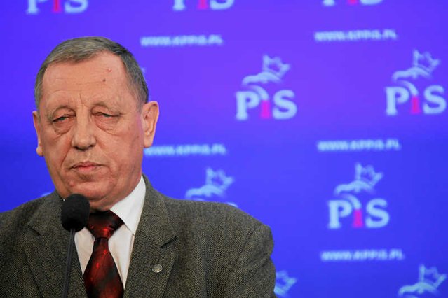 Minister Jan Szyszko wydał oświadczenie w sprawie swoich polowań na bażanty.