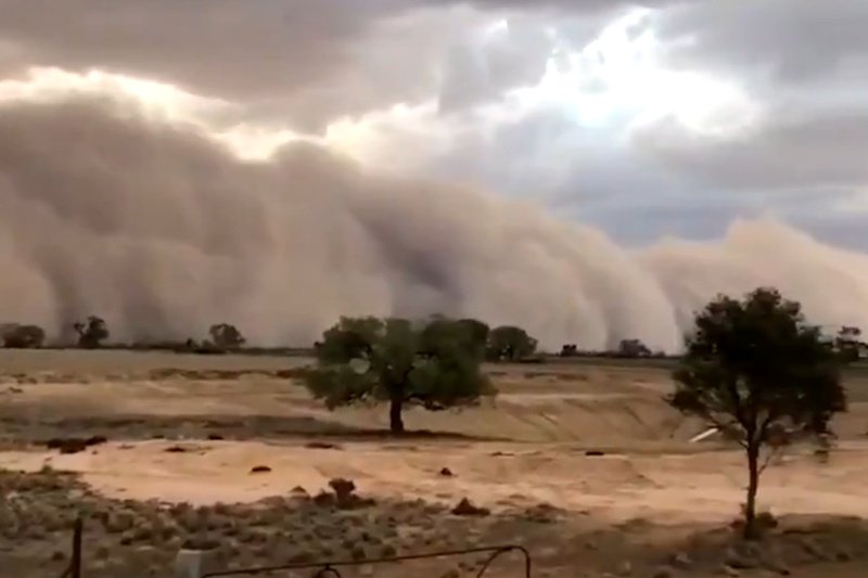 W Australii po fali pożarów mieszkańcy muszą zmagać się z niebezpiecznymi zjawiskami pogodowymi.