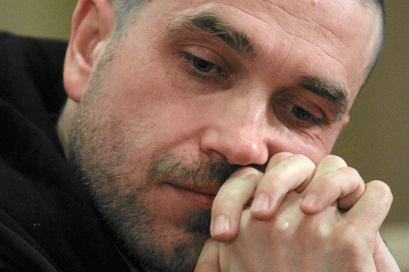 Marcin Dorociński poprosił o pomoc dla psa z "Róży". Internauci go za to zniszczyli