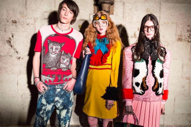 Kocie mordki na jesiennych swetrach mają być hitem tego roku!