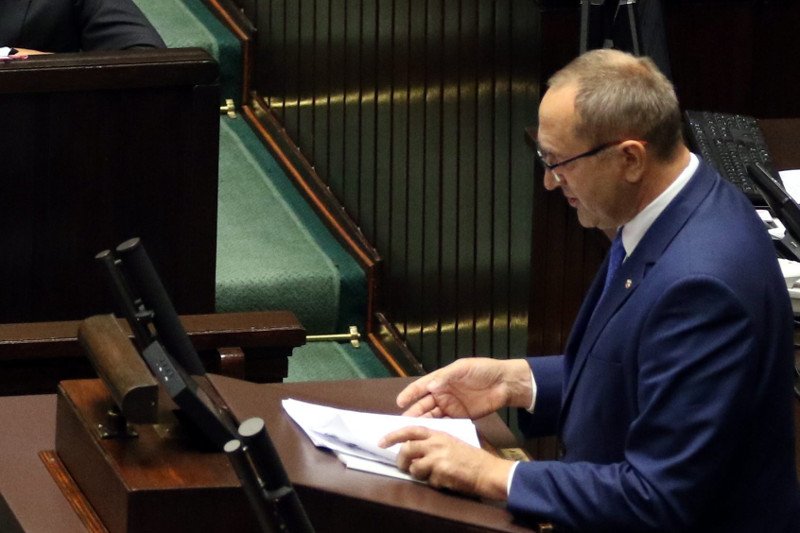 Jacek Bogucki kilkukrotnie nazwał dziś parlamentarzystów świńską opozycją.