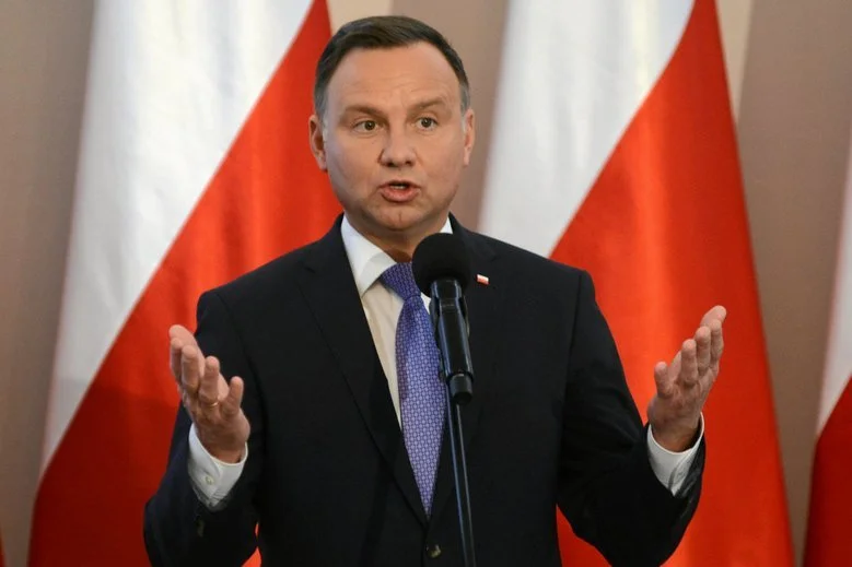 Andrzej Duda rozmawiał z Janem Krzysztofem Ardanowskim na temat stada krów z Dzeszczna.