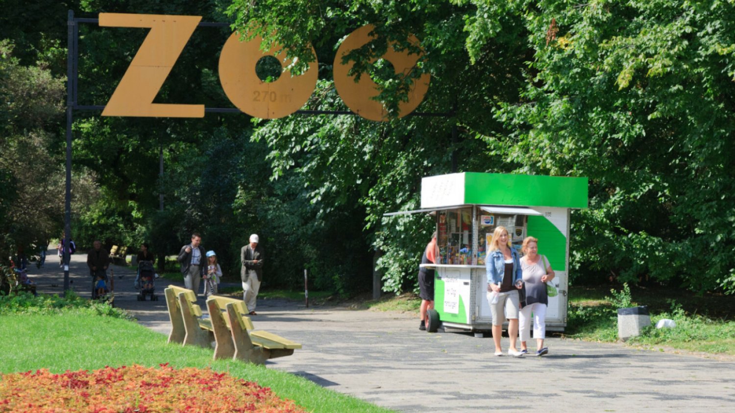 Park Praski i droga do Warszawskiego ZOO przy al. Solidarnosci