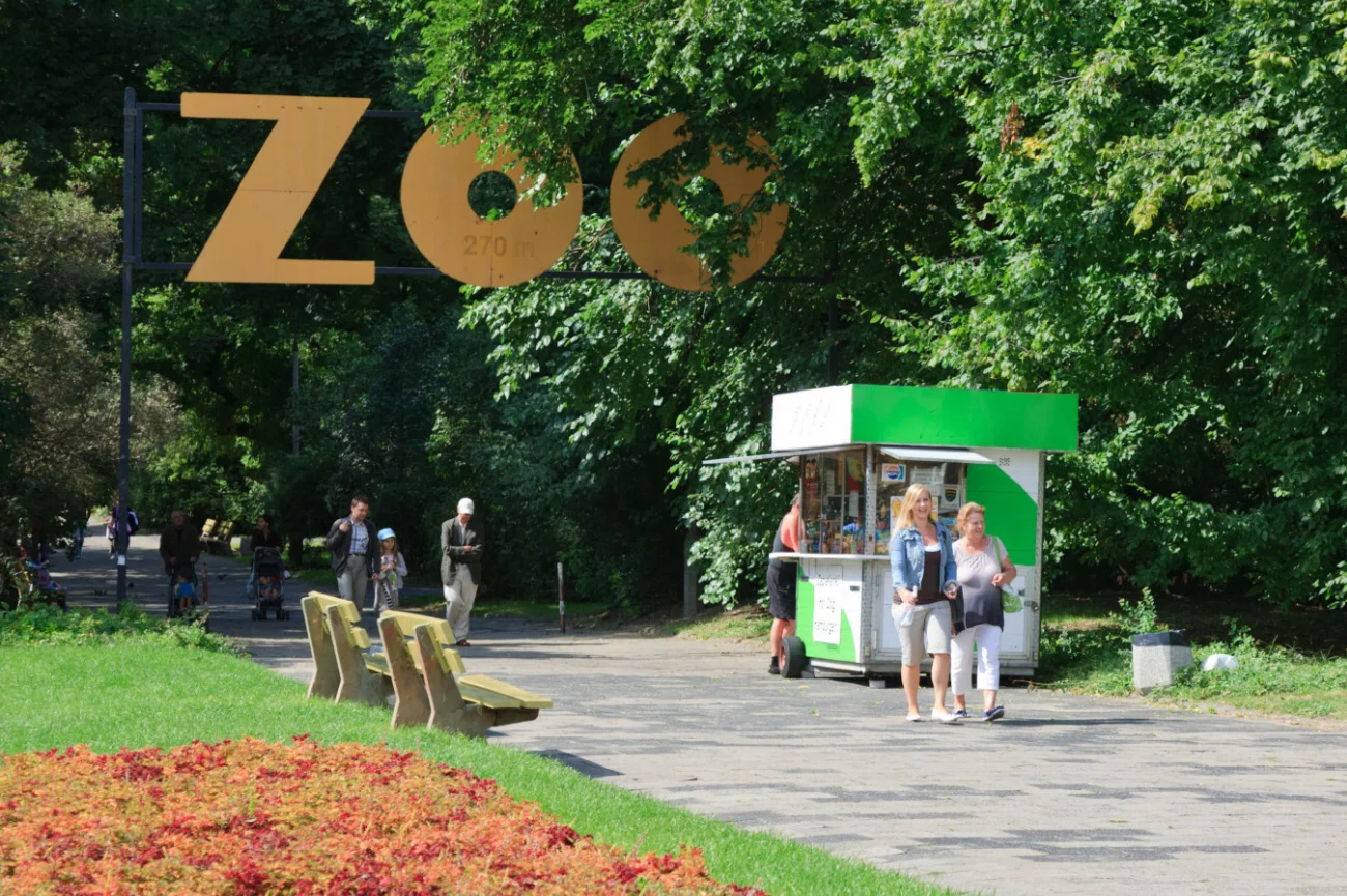 Park Praski i droga do Warszawskiego ZOO przy al. Solidarnosci